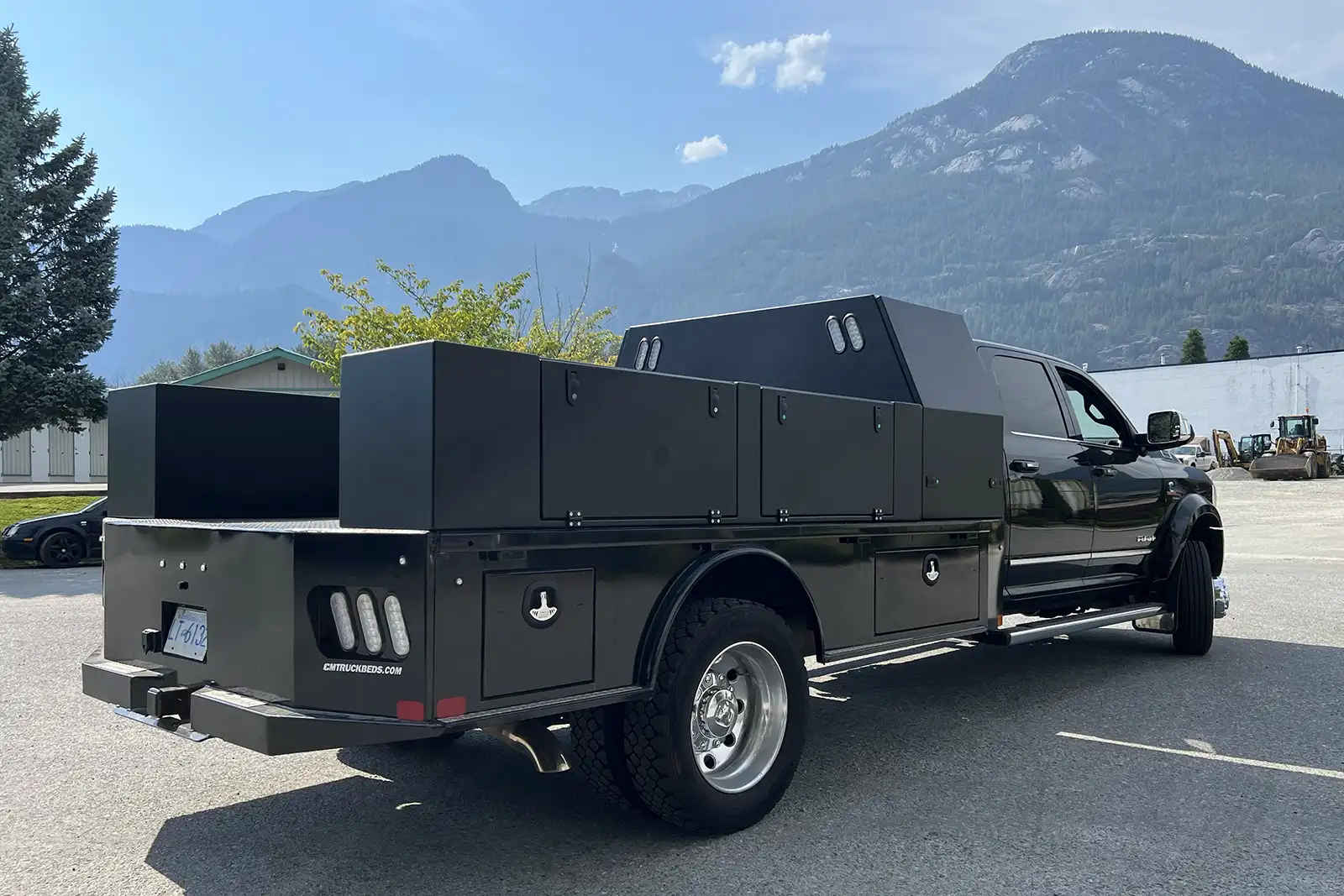 Boondock Decks Black-Ram-Right